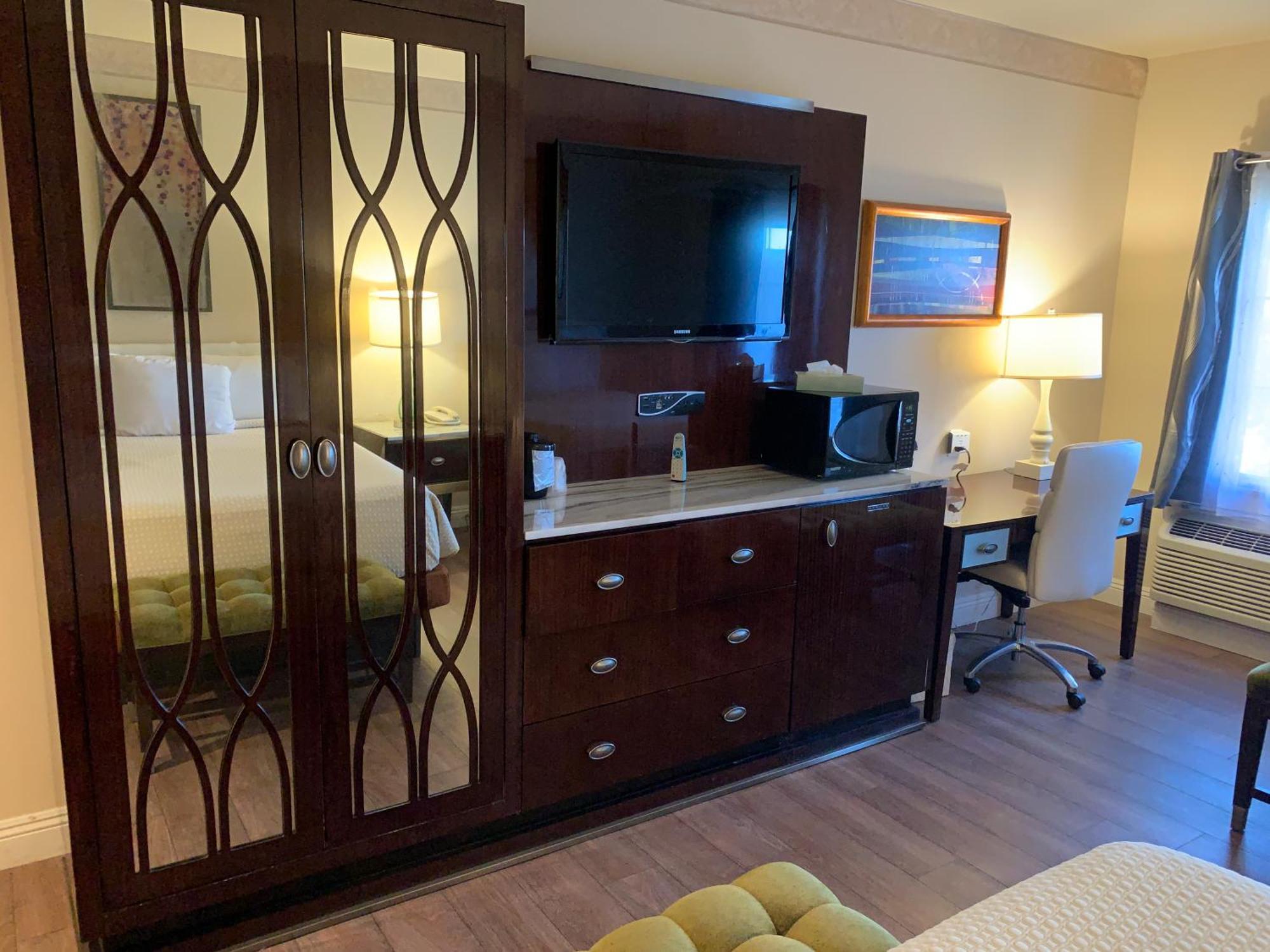 Park Hotel, Trademark Collection By Wyndham 3*
